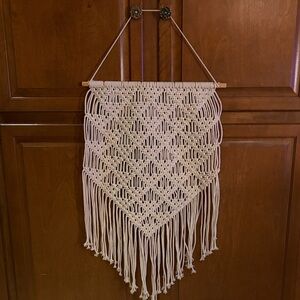 Handcrafted Cream Macramé Wall Hanging 30 inches long by 19 inches wide new